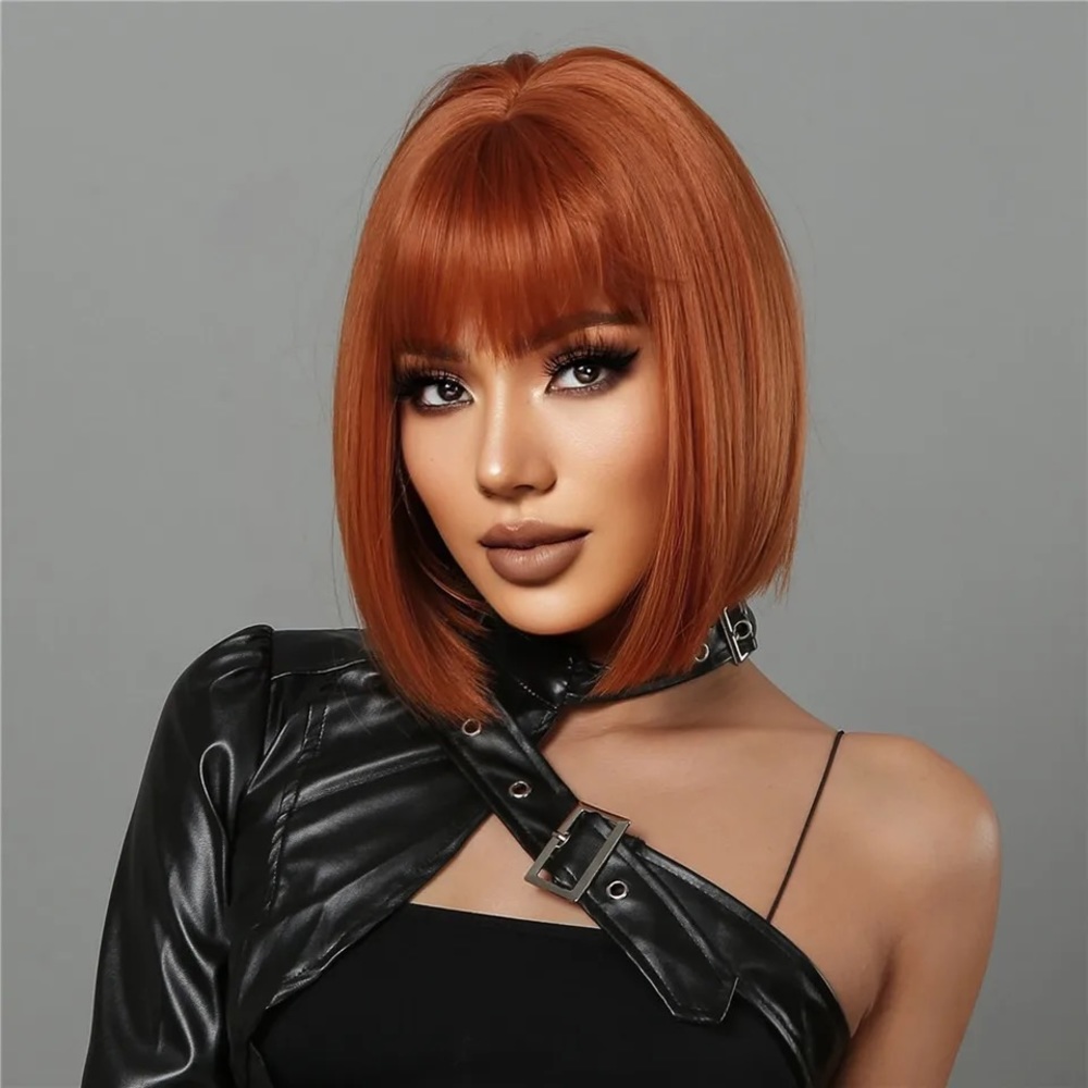 🔴SOLD🔴Straight Synthetic Ginger Brown Bob Wigs with Bangs